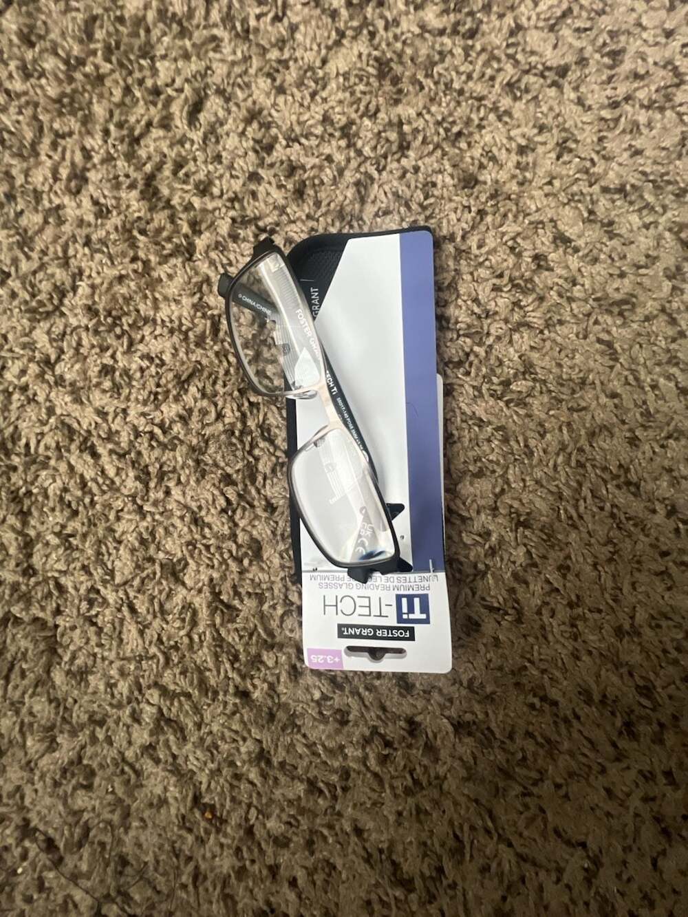 Foster Grant Ti-TECH Premium Reading Glasses TI104 Gunmetal +3.25